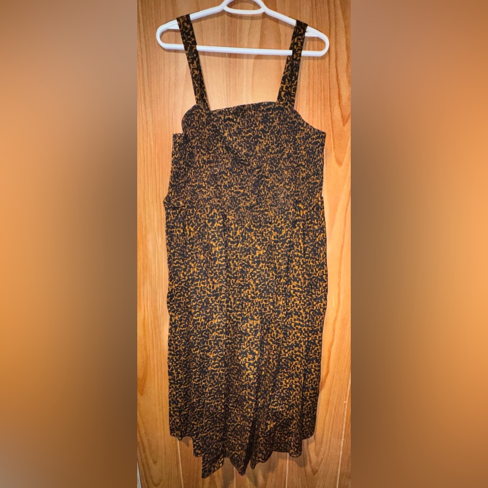 Ava & Viv Black and Gold Textured Top